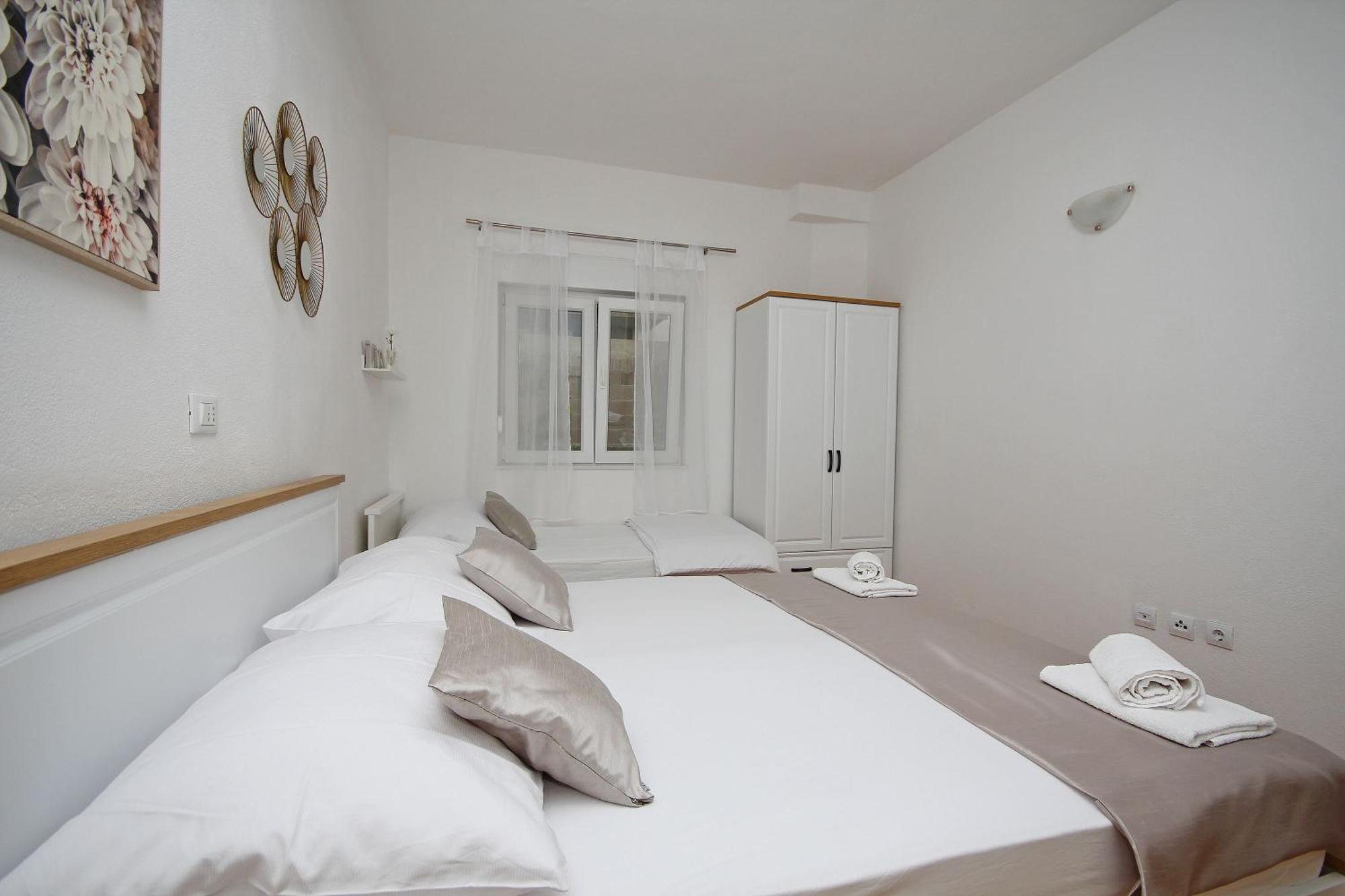 Apartmani Sulenta Tucepi Exterior photo